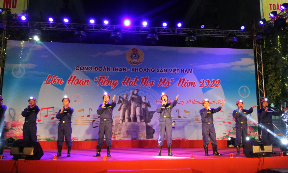  Sân chơi ý nghĩa của thợ mỏ