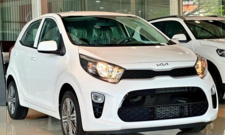 Kia Morning 2022 bản số sàn về đại lý với giá 359 triệu, 'đánh bay' VinFast Fadil, Hyundai Grand i10