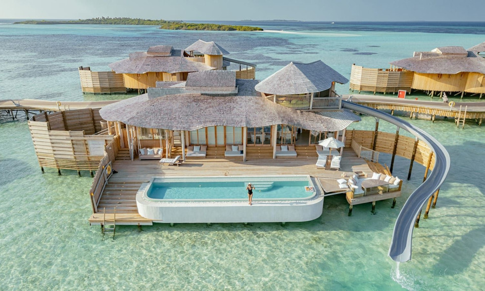 10 resort trên mặt nước đáng tiền ở Maldives