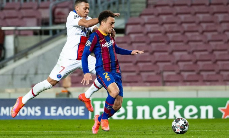 UEFA sẽ phạt Barca, PSG