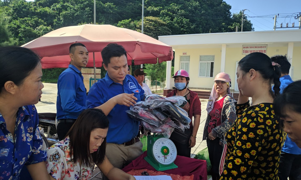 Xây dựng Cô Tô không rác thải nhựa