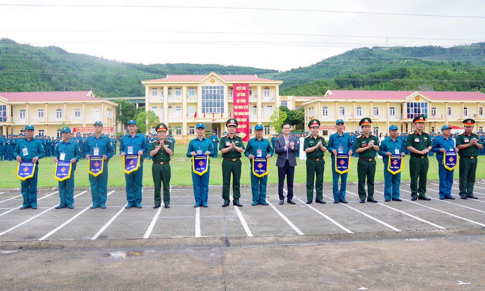 Khai mạc Hội thao Trung đội dân quân cơ động năm 2022