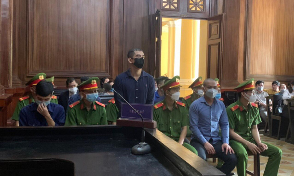 Băng nhóm thuê xe ôtô tự lái đem sang Campuchia bán, lãnh án