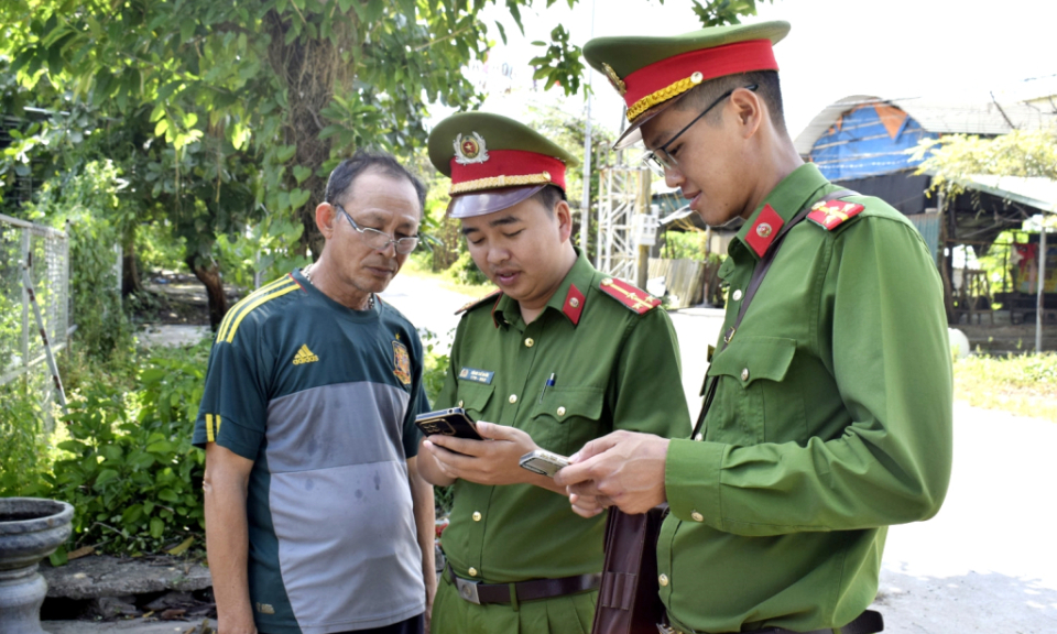 Tương tác 2 chiều qua mạng xã hội: Kết nối nhân dân và cảnh sát khu vực