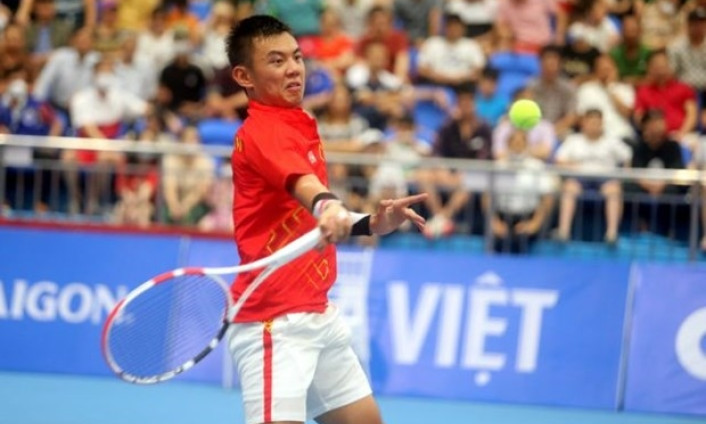 Tennis star Nam scores Vietnam's highest world ranking