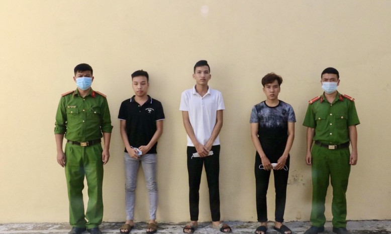 Mạo danh em gái chiếm đoạt hơn 1 tỉ đồng