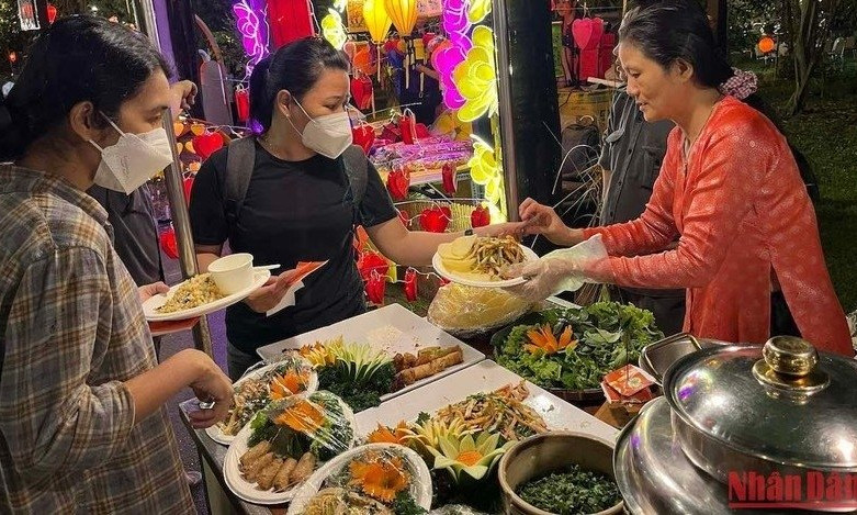 Food festival offers various delicacies across Vietnam