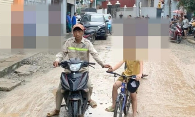 Bắt kẻ bịt mặt, cướp tiền của học sinh