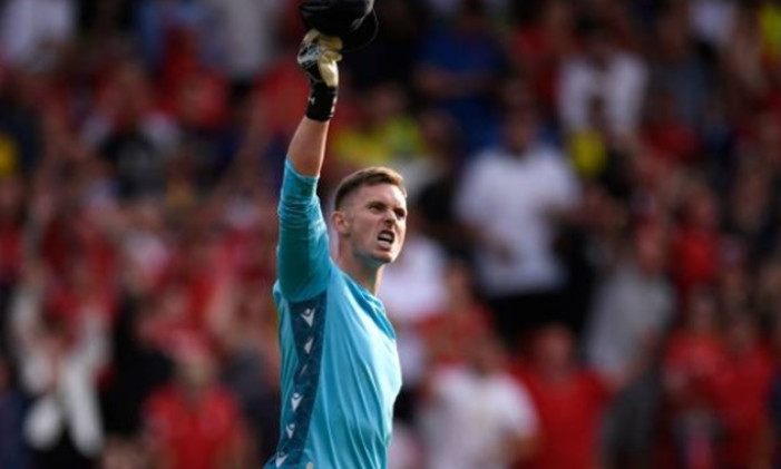 M.U đã có quyết định với tương lai Dean Henderson