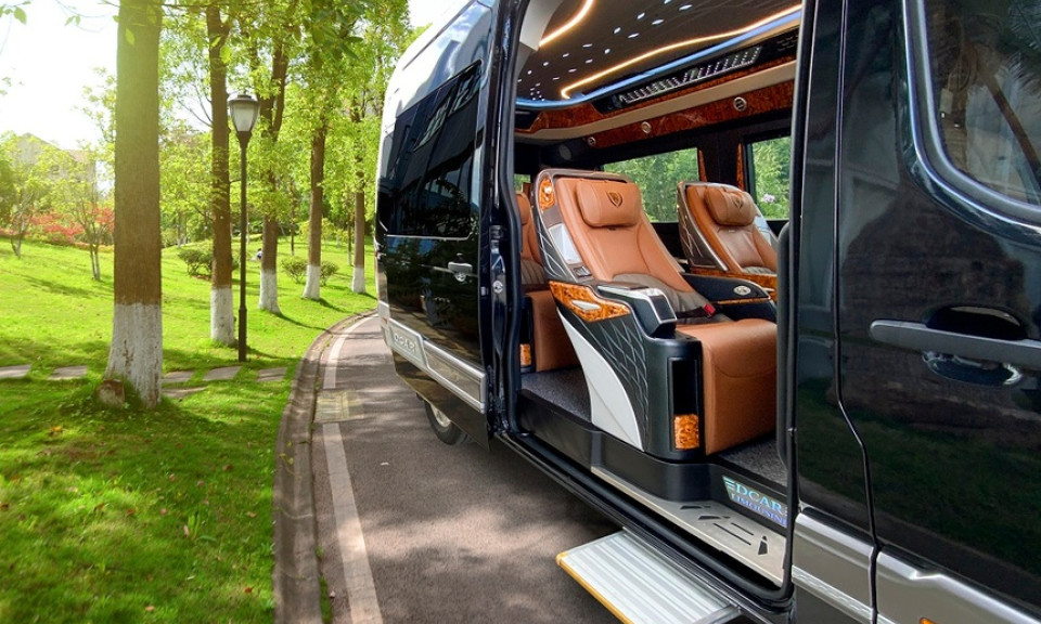 Bộ GTVT làm rõ thông tin cấm xe limousine cải tạo