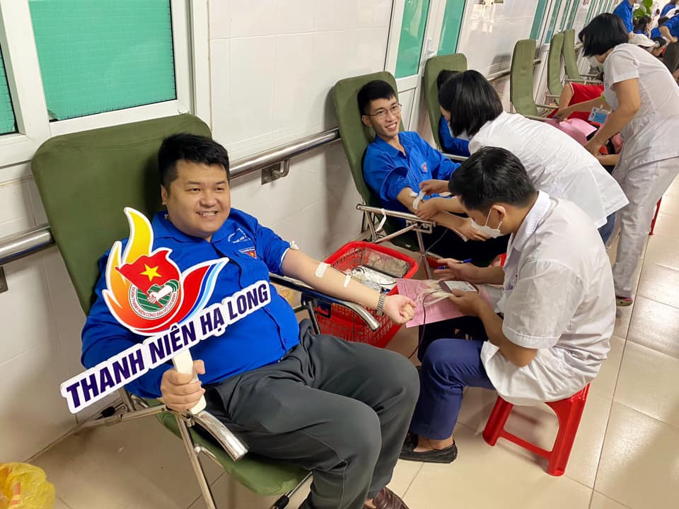 ĐVTN trên địa bàn TP Hạ Long tham gia phong trào hiến máu tình nguyện.