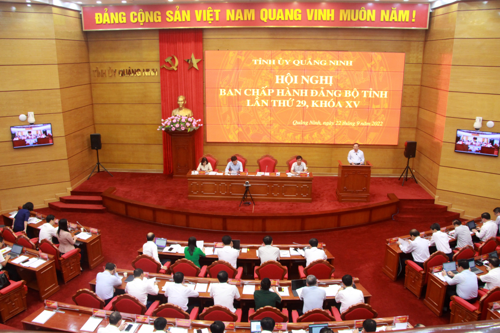 Hội nghị Ban Chấp hành Đảng tỉnh lần thứ 29 dành thời gian thảo luận nhiều nội dung quan trọng.