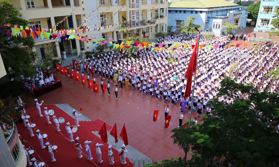 Hơn 340.000 học sinh Quảng Ninh tưng bừng khai giảng năm học mới 2022 – 2023