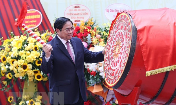 Thủ tướng: Thực hiện 3 cân bằng “học-chơi-ăn ngủ” cho học sinh