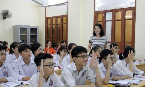 Cách tính thời gian giữ hạng đối với giáo viên THCS
