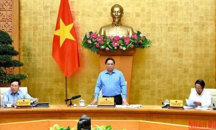 Government meeting looks into socio-economic situation in eight months