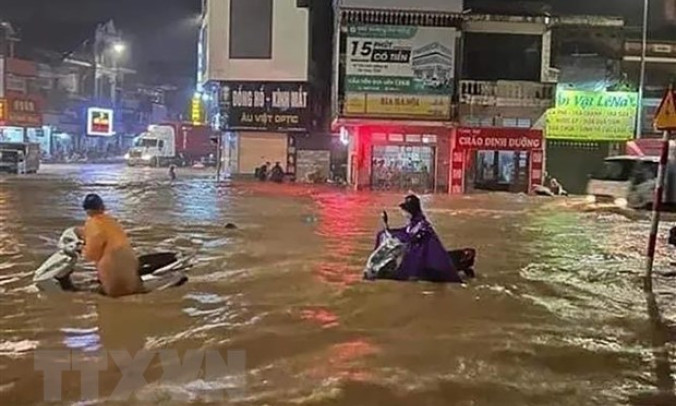 Bắc Bộ và Trung Bộ mưa lớn, chủ động ứng phó ngập lụt và sạt lở đất
