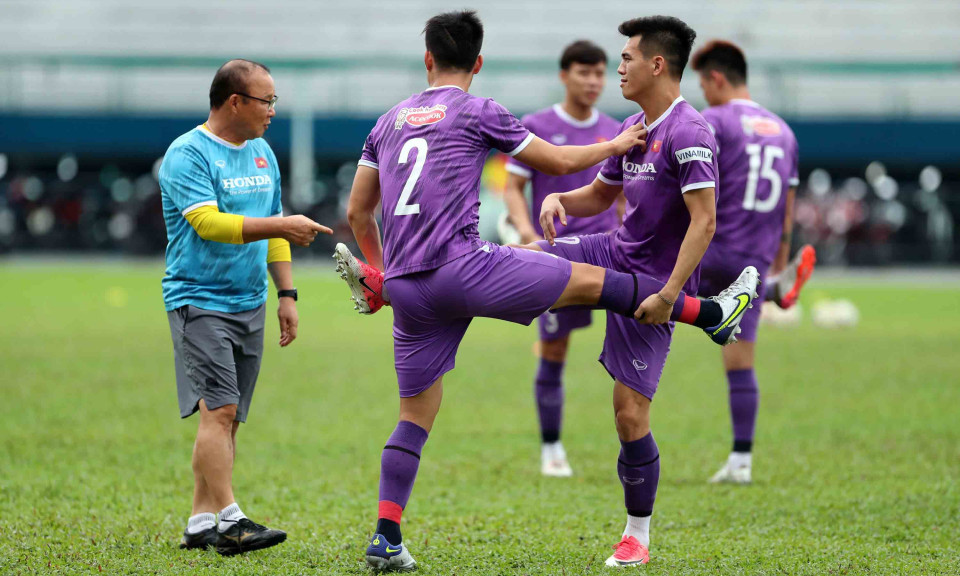 Danh sách tuyển Việt Nam chuẩn bị AFF Cup: Cần lắm, nhân tố lạ