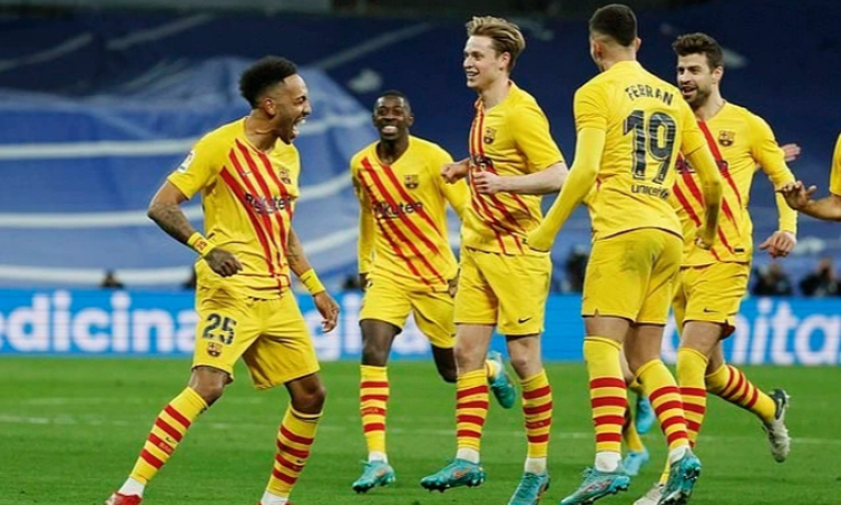 Lịch thi đấu bóng đá châu Âu cuối tuần: Barcelona, Real Madrid đua ngôi đầu