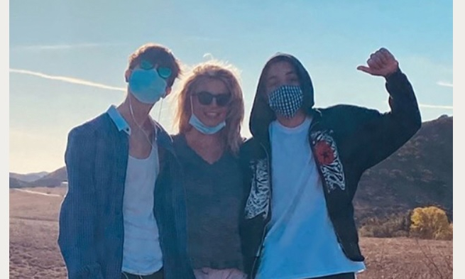 Britney Spears đau khổ chuyện con cái