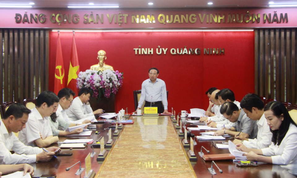 Giao ban Thường trực Tỉnh ủy