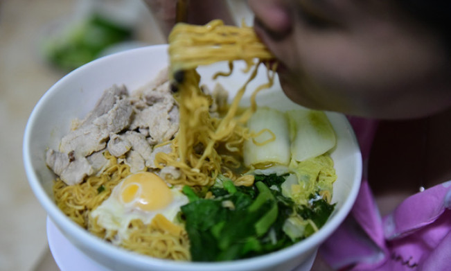 Nhiều hóa chất thế giới cấm, Việt Nam cho dùng