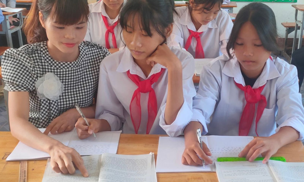 Cô giáo trẻ vùng cao Tiên Yên yêu nghề