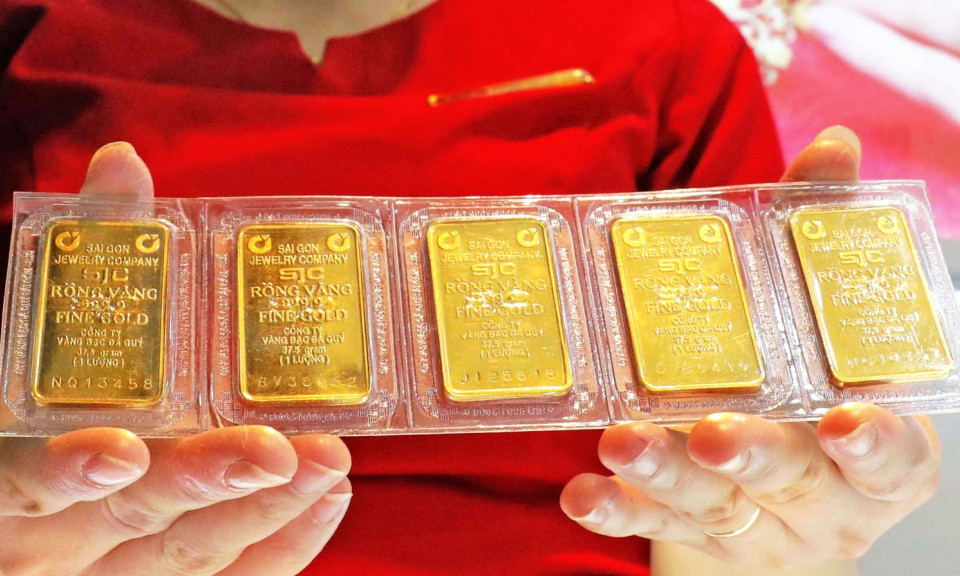 Giá vàng sáng 14/9 giảm 200.000 đồng/lượng