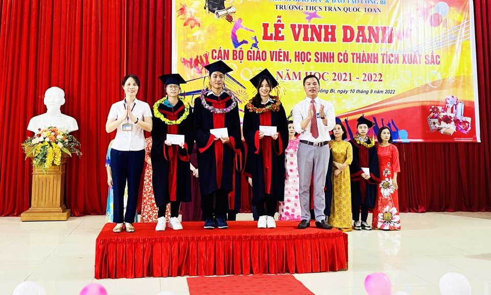 Ngành Giáo dục TP Uông Bí: Nhiều phong trào thi đua sôi nổi, thiết thực