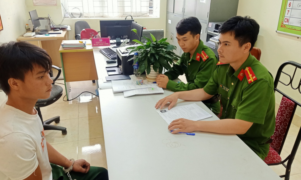 Ba Chẽ: Phát hiện đối tượng truy nã khi rà soát nhân khẩu