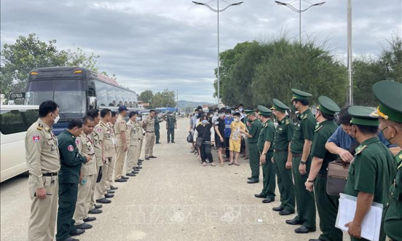 An Giang tiếp nhận 44 người nhập cảnh trái phép do phía Campuchia bàn giao