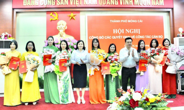 Móng Cái: Tăng cường công tác điều động, luân chuyển cán bộ