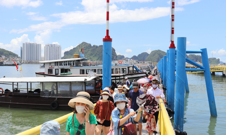Quảng Ninh tiến gần tới mục tiêu về tăng trưởng kinh tế