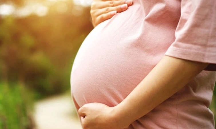 Mẹ bầu nhiễm adenovirus, thai nhi bị ảnh hưởng thế nào?