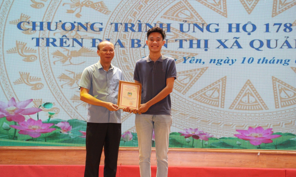 Cậu học trò đa tài có tấm lòng thiện nguyện