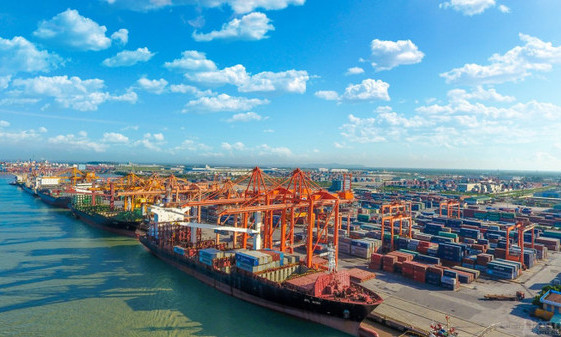 Roadmap to develop green ports in Việt Nam