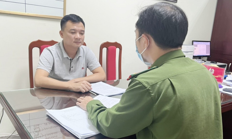 Trưởng ban quản lý chợ Mía đầu thú vì "chủ trò" cưỡng đoạt tiền của tiểu thương