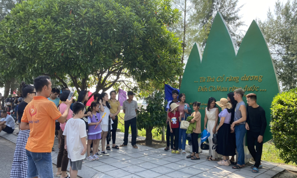 Mong Cai welcomed about 868,000 tourist arrivals in 9 months