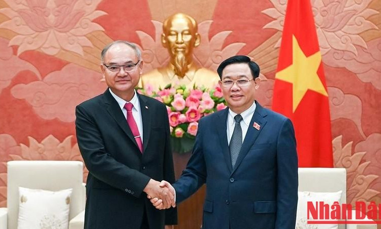Chủ tịch Quốc hội Vương Đình Huệ tiếp Phó Chủ tịch thứ nhất Thượng viện Thái Lan