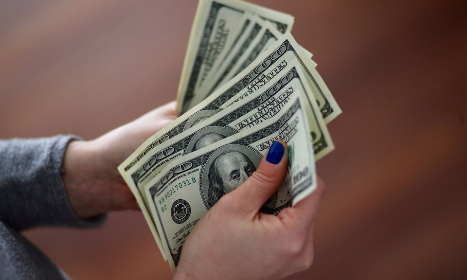 Giá USD vọt lên mức cao nhất 20 năm