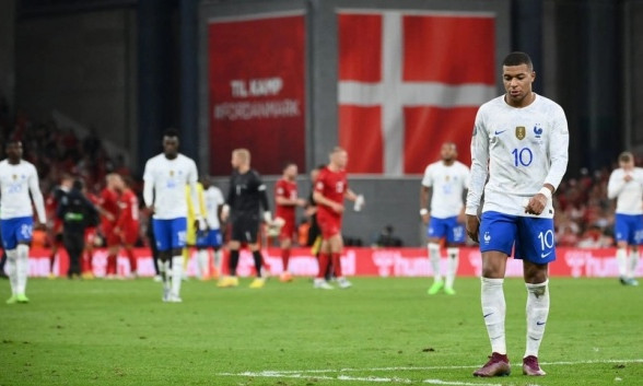 Các đội tuyển châu Âu khủng hoảng trước World Cup