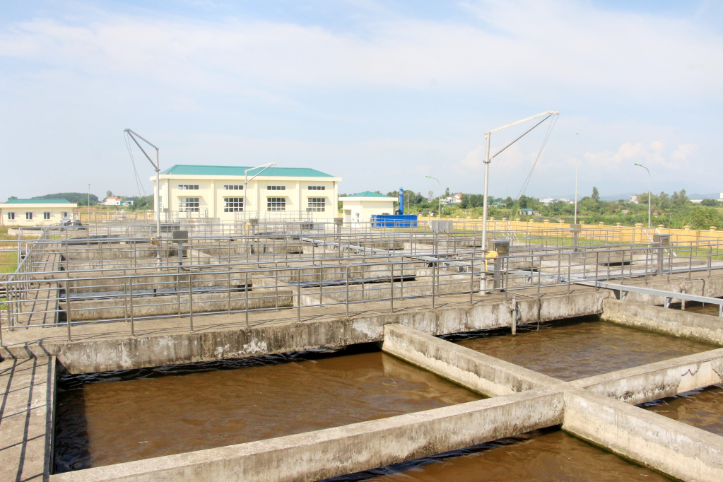 Hệ thống xử lý nước thải phía Đông Ka Long công suất 8.000m3/ngày, đêm vừa được TP Móng Cái đầu tư. Ảnh: Mạnh Trường