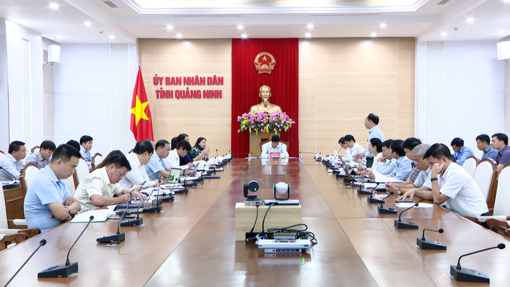 Quang cảnh cuộc họp