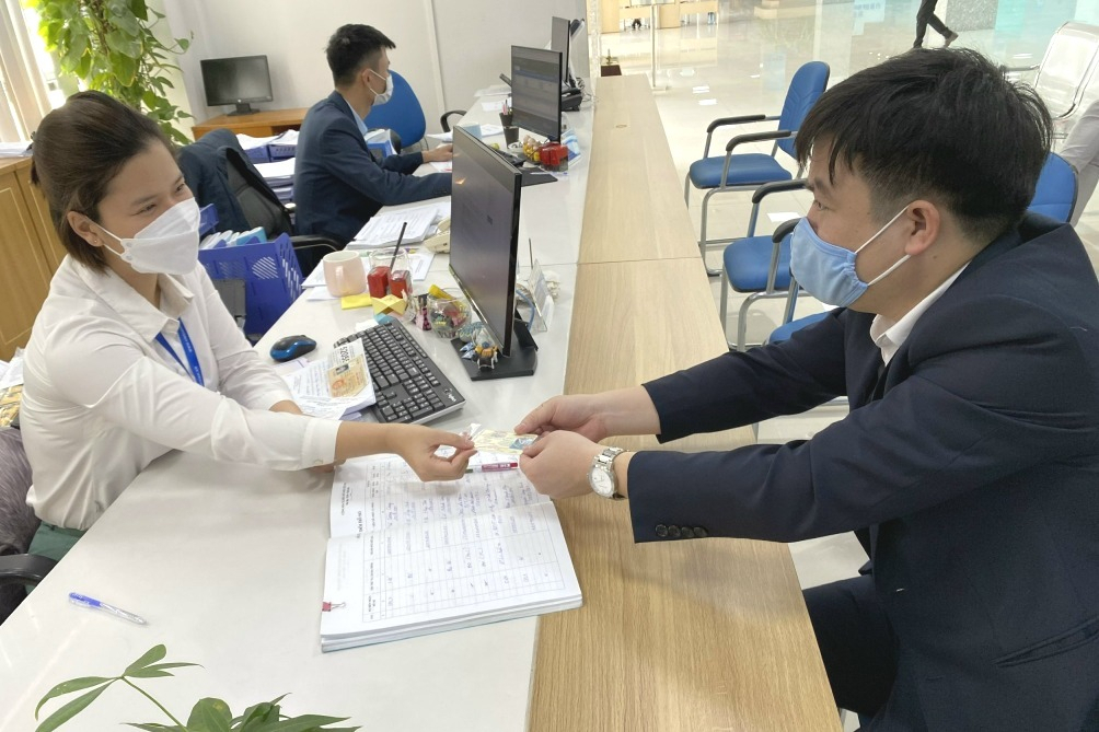 Chủ trương tăng lương cho cán bộ, công chức, viên chức nhận được sự quan tâm, ủng hộ cao của cử tri, người dân cả nước.