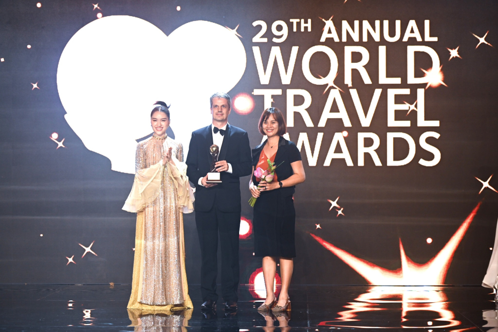 FLC Halong Bay Golf Club & Luxury Resort đạt danh hiệu “Khách sạn Hội nghị hàng đầu châu Á” (Asia's Leading Conference Hotel) tại lễ trao giải World Travel Awards (WTA) lần thứ 29. 