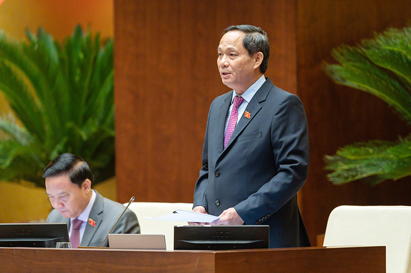 Phó Chủ tịch Quốc hội Trần Quang Phương phát biểu kết luận ngày làm việc.