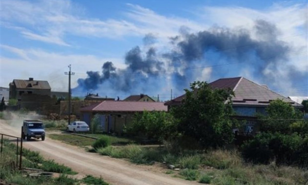 Cháy lớn tại căn cứ không quân của Nga trên Bán đảo Crimea