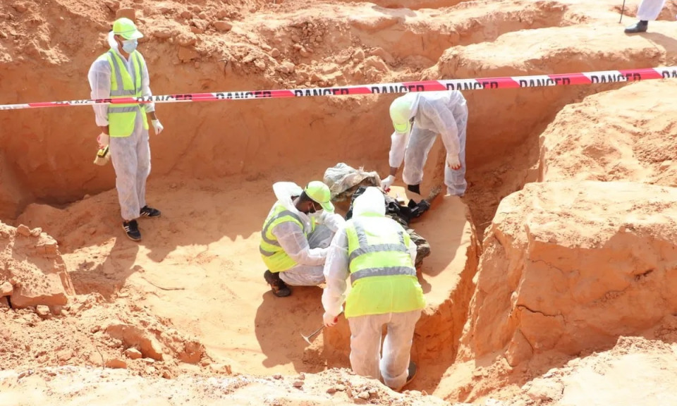 Libya: Phát hiện hố chôn tập thể 42 người ở nơi từng là thành trì của tổ chức khủng bố IS