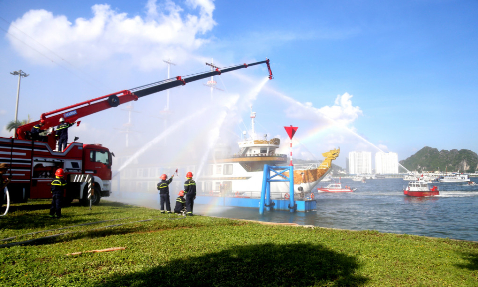 Huy động sức mạnh tổng hợp của toàn dân
