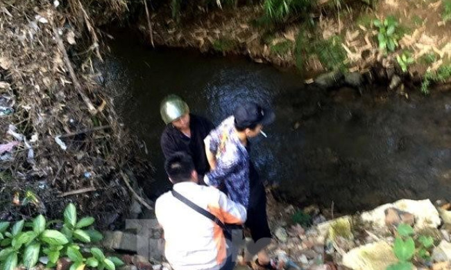 Xin đi nhờ rồi bất ngờ đâm nam sinh, cướp xe máy